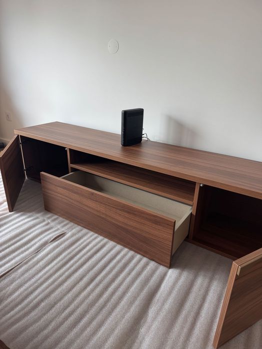 Móvel de TV NOVO nogueira 200cm