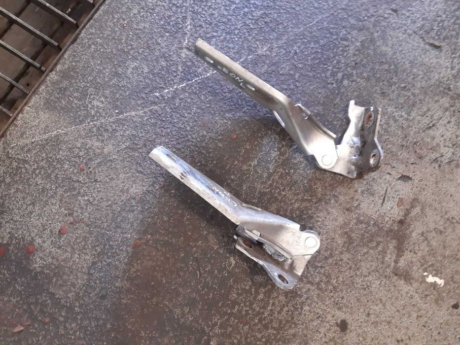 Zawias lewy prawy zawiasy maski Audi A4 B5 A6 C5 A3 8L Seat Leon Toled