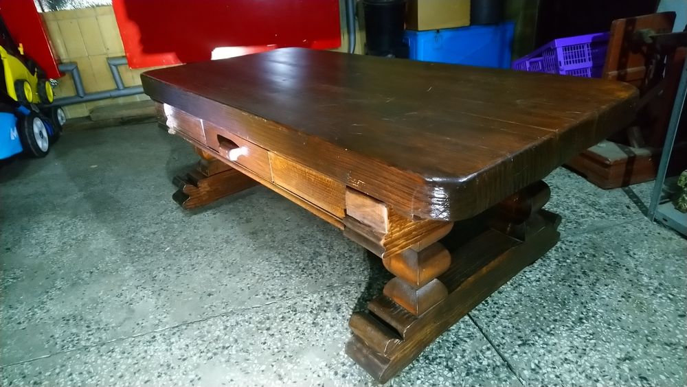 Stół  dębowy solidny