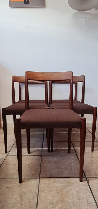 Krzesła tekowe  do jadalni  lata 60/70  vintage design  mid century