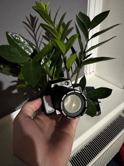 Ліхтарик налобний фонарик