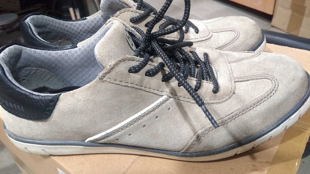 Кросівки Bugatti 40 розмір натуральний замш