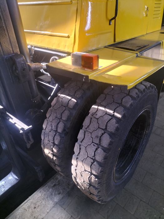 Львівський навантажувач дизельний двигун Д240(мтз80) вантажопідйо 5т