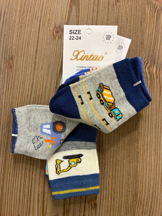 Skarpety chłopięce w rozmiarze 25-27 pojazdy wygodne bawełniane 5 par