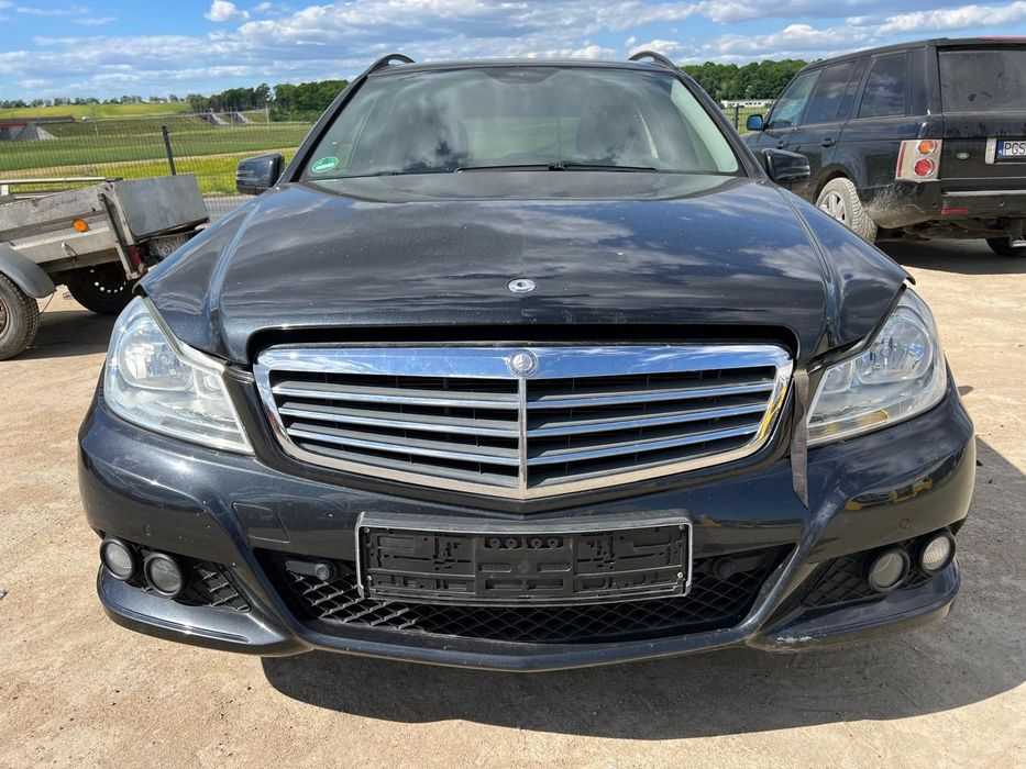 Mercedes C-klasa W204 Lift 2012 kombi C200 (183U) części zderzak maska błotnik klapa deska fotele drzwi lampy
