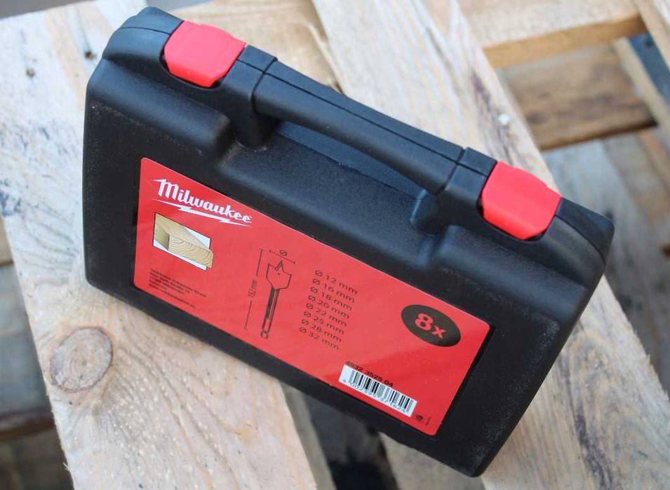 Набір пір'яних свердл по дереву  Milwaukee 8 шт