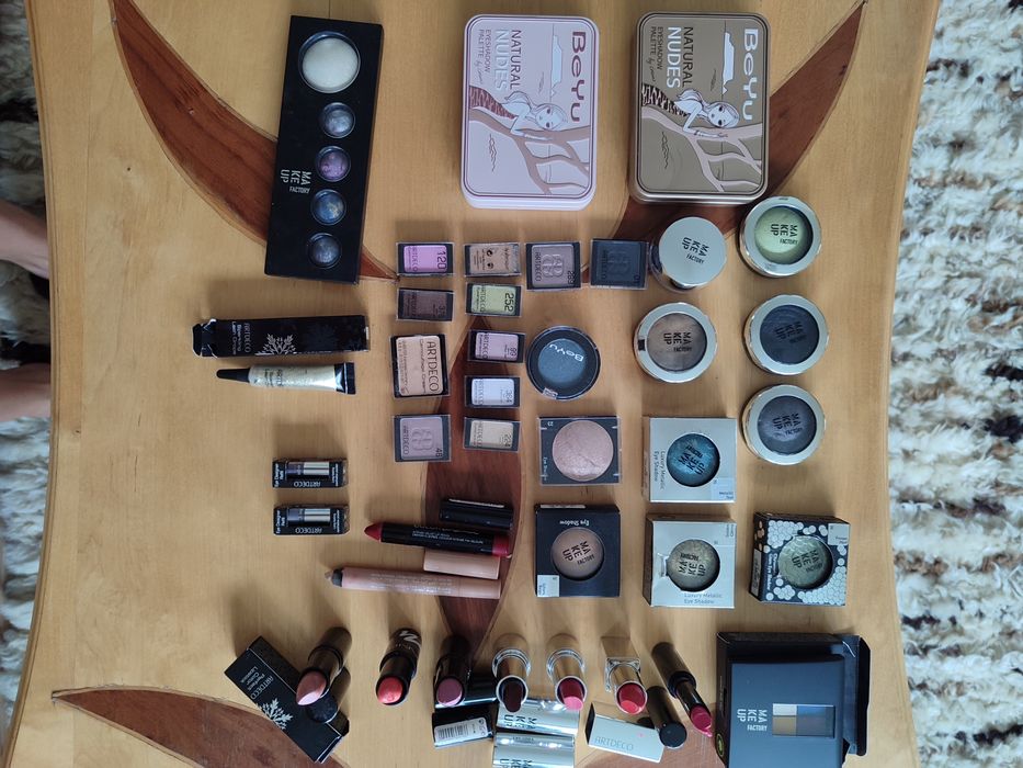 kosmetyki makeup factory artdeco szminki cienie do oczu