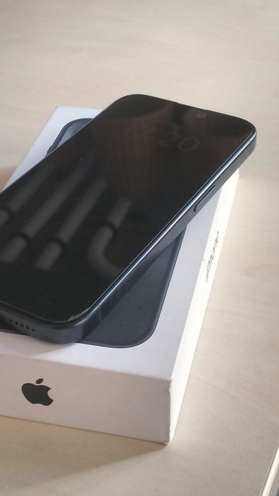 iPhone 15 Pro, Blue Titanium. 512 GB