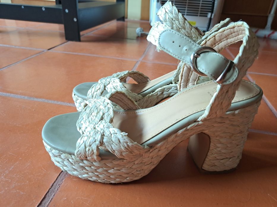 Sandálias muito confortáveis