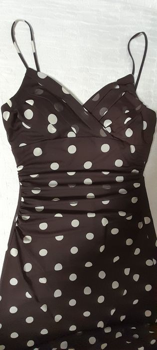 Sukienka w groszki, asymetryczna, M/L