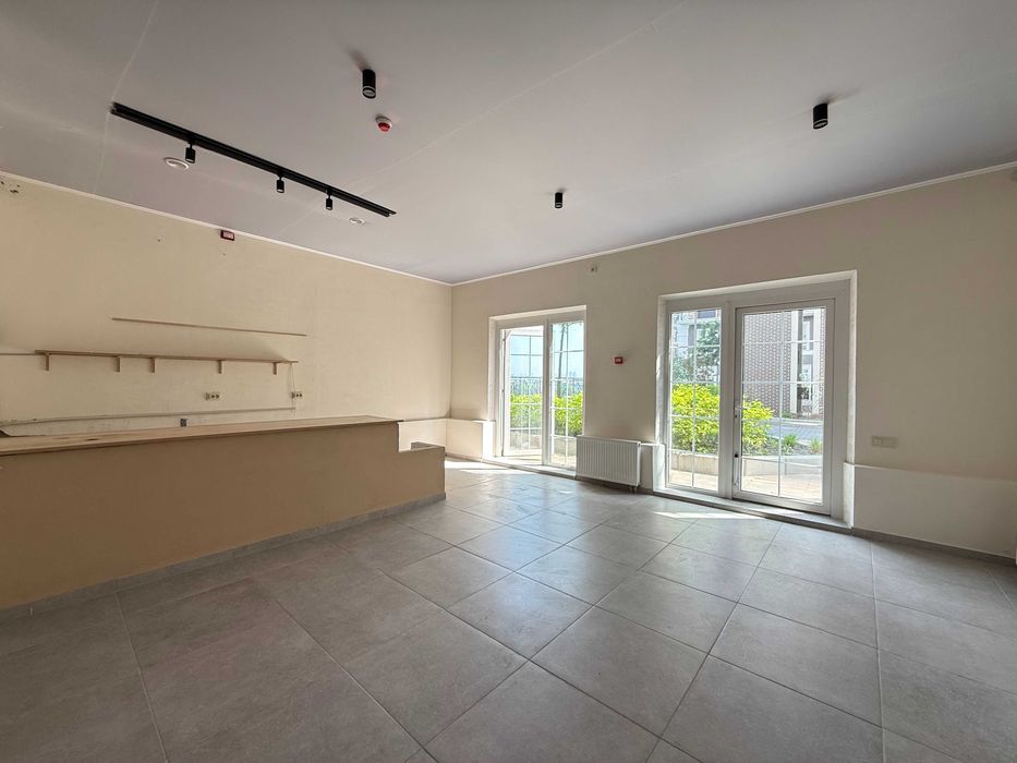 ОРЕНДА ФАСАДНОГО ПРИМІЩЕННЯ | 40,27 м² | ЖК «Нова Англія» | Будинок «Лінкольн» | вул. Михайла Максимовича