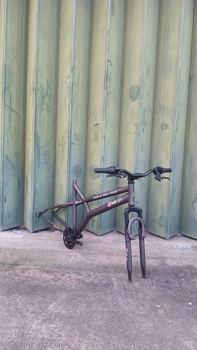 Quadro de Bicicleta "World Bike Tour"