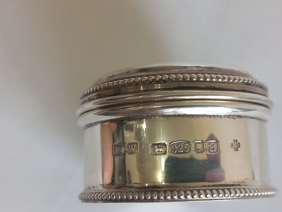 Серебряная шкатулка