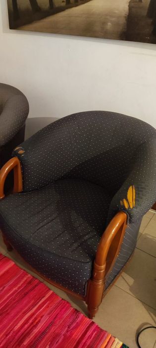 Terno de sofás em bom estado