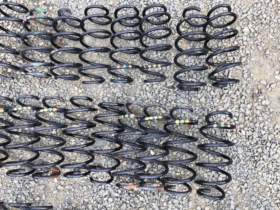 Пружини передние Пассат Б6 передні пружини Passat B6 пружини Пассат Б6