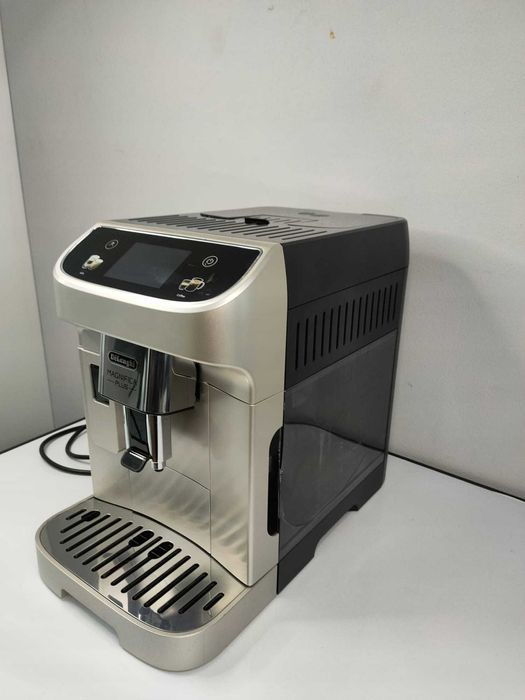 C235 De'Longhi Magnifica Plus ECAM322.70.SB Ekspres automatyczny