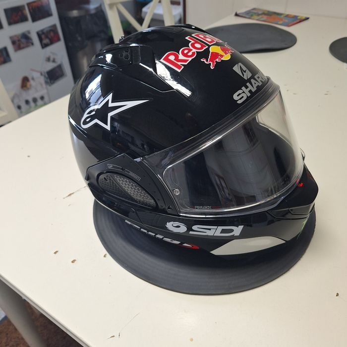 Capacete SHARK Modular preto