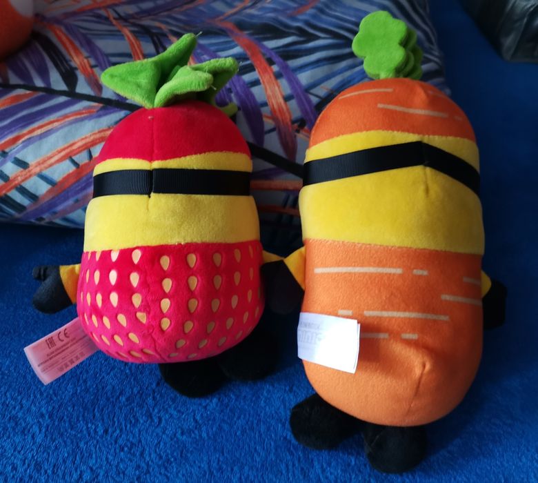 Maskotki Minionki marchewka  i truskawka