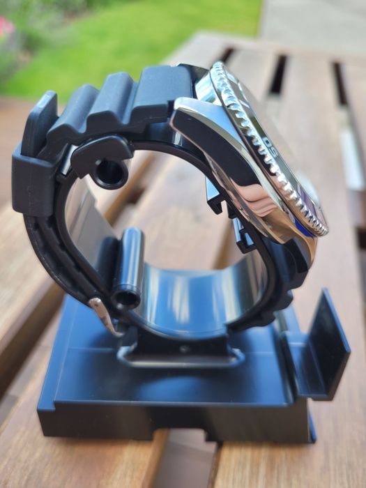 Casio duro Marlin Mdv - 106B - 1A1VCF tzw. Batman