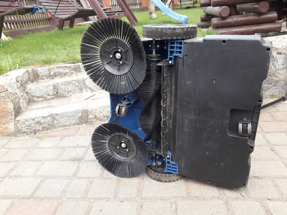 Zamiatarka Do Liści kostki Scheppach Trike-S 3 Szczotki 650 mm