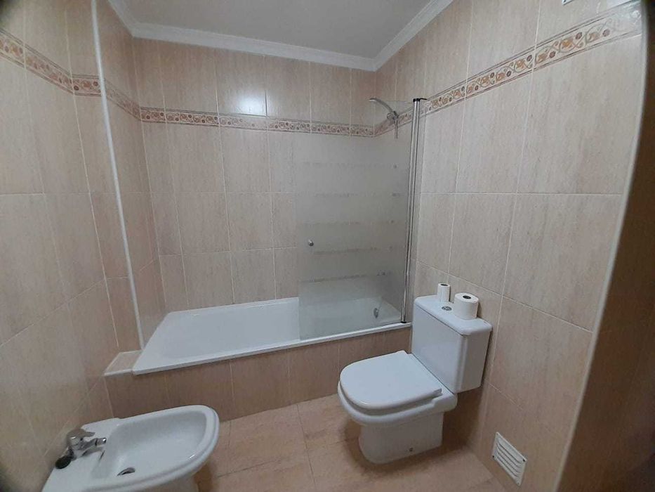 Aluga-se Apartamento T2 com Lugar Garagem e Arrecadação