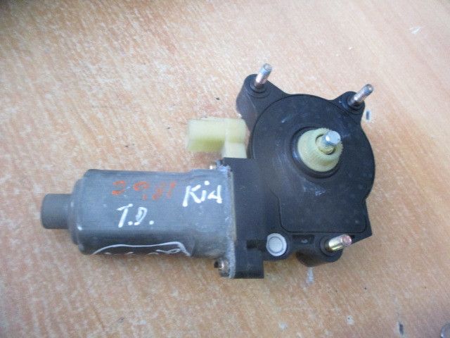 Motor vidro trás direito KIA Rio II (JB)