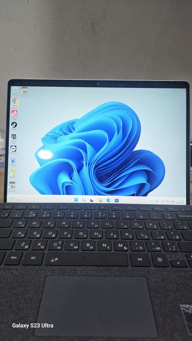 Surface 8 pro планшет на Віндовс
