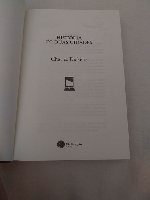 Livro: História de Duas Cidades
Colecção: Novos Clássicos
Autor: Charl