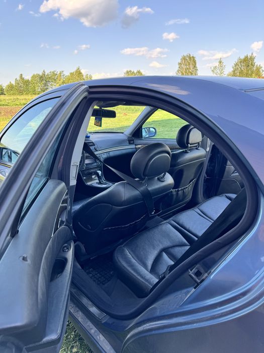 Mercedes w211 E270