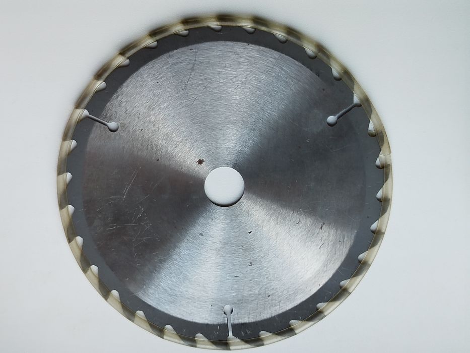 Диски алмазні Stern D125TW 125mm/5 і D125С 125mm/5. Диск пильний дерев