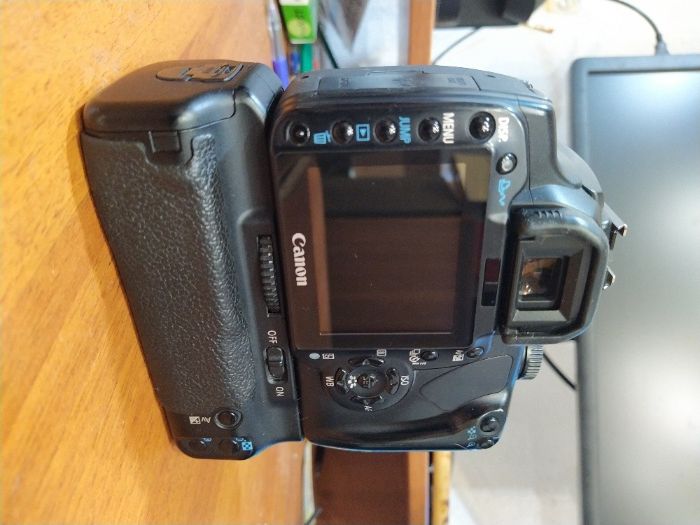 Фотоаппарат Canon EOS 400D +Canon BG-E3+2 СF 2Gb 266Х+NB-2LH