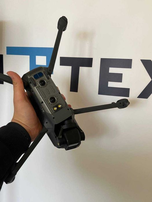 Дрон DJI Mavic 3 E — 24 год нальоту, на акаунті,  повністю справний