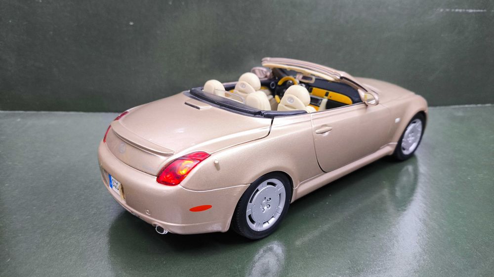 Модель 1.18 Lexus SC430, Maisto, Thailand