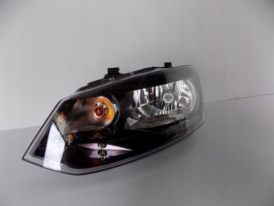 VW Polo Lampa przednia H7 Lewa - 5177