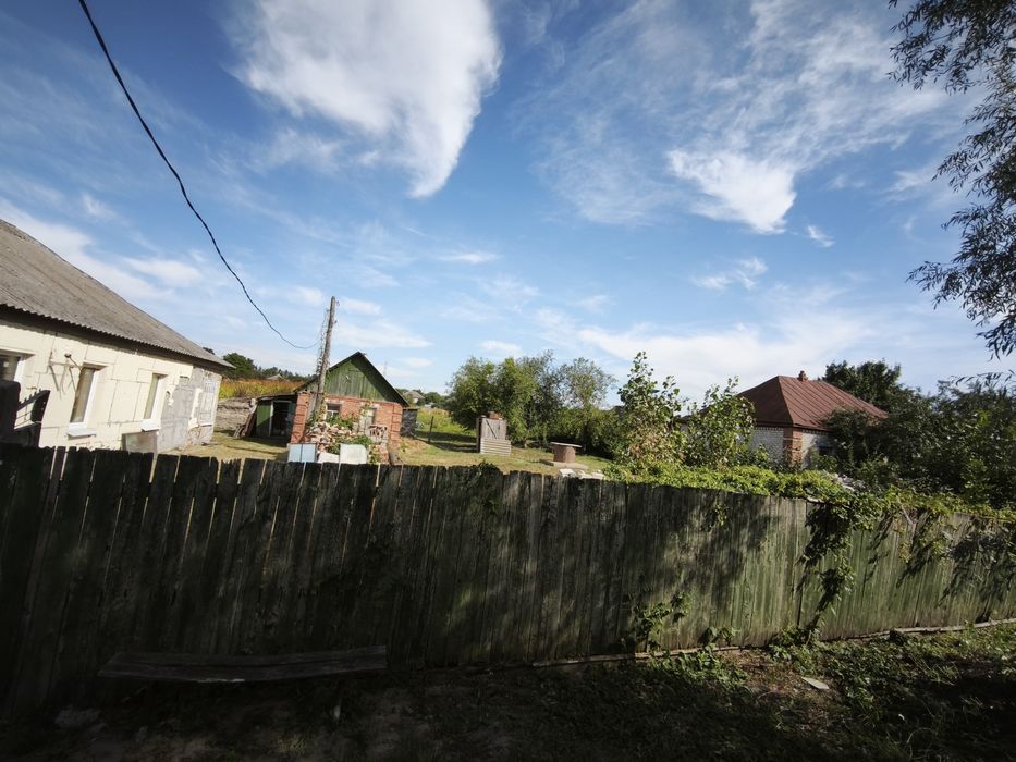 Продам дом с большим участком 34 сотки в с. Зеленый Колодец.