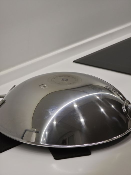 ZWILLING Wok 32cm
Wok 32 cm, SST 18/10, Prata