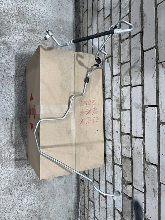 Трубка кондиціорена vag 6r1820741p з датчиком