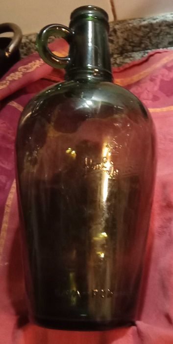 Garrafa antiga de vidro, Real Vinícola, 1 litro, alt: 24cm diâm. 10cm