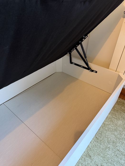 Vende-se cama 180 × 90 cm — 50 €