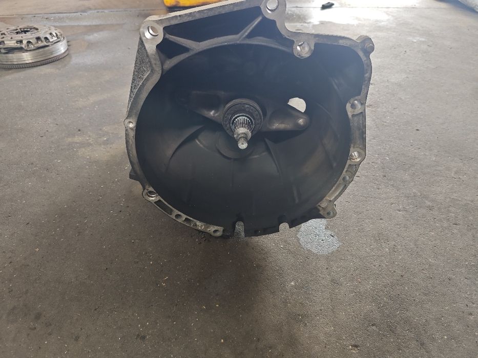 BMW E90 - caixa 6 velocidades ZF para 320d