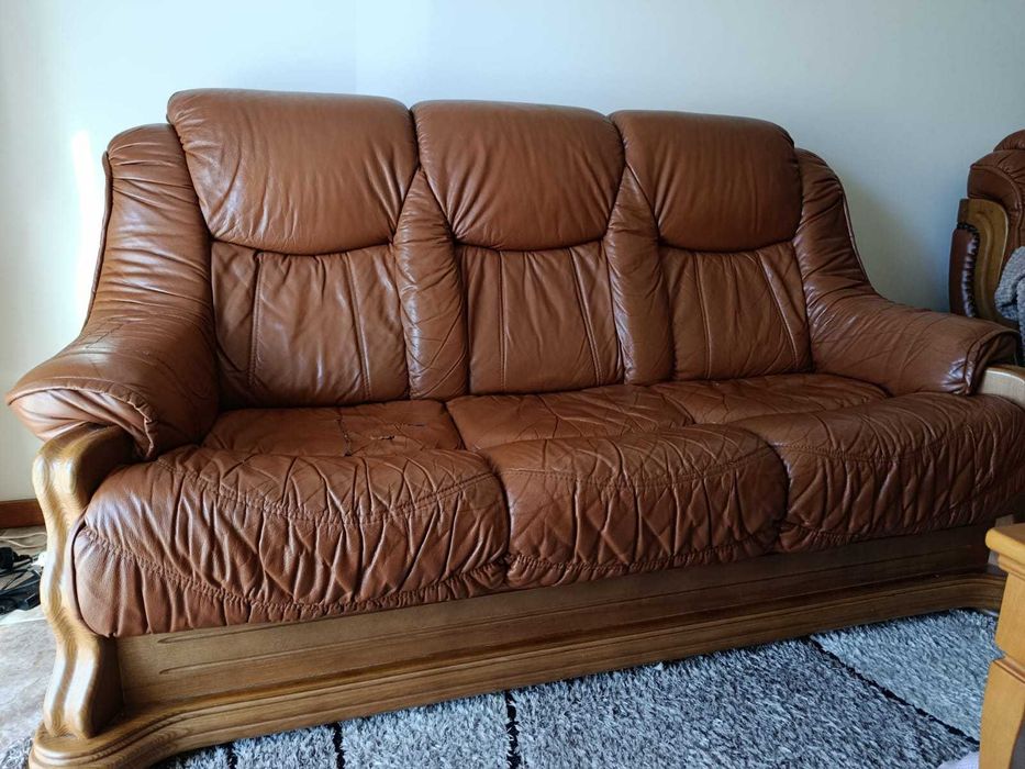 3 Sofás de couro