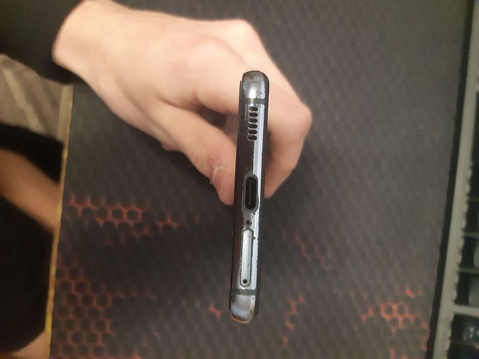 Самсунг с 21 8/128