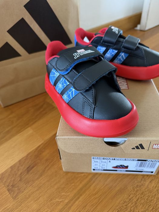 Кросівки дитячі Adidas