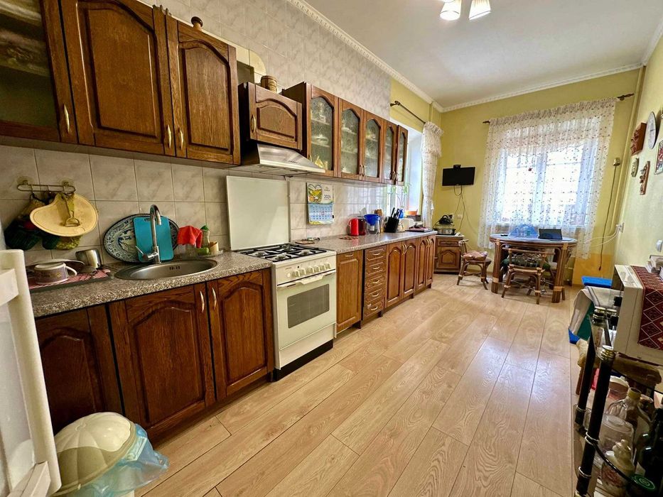 Продається ексклюзивний будинок,335 кв.м