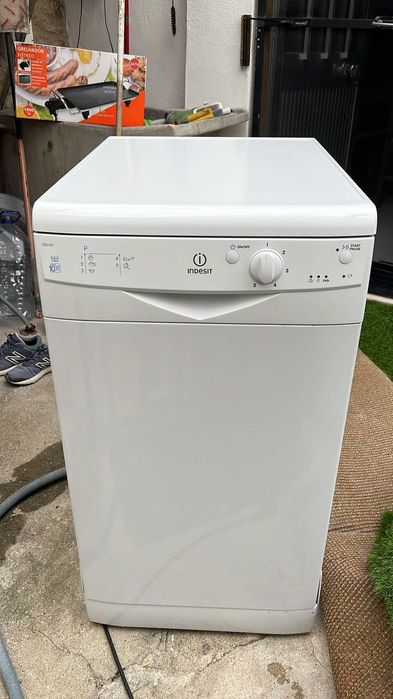 Peças máquina de lavar loiça Indesit DSG 051