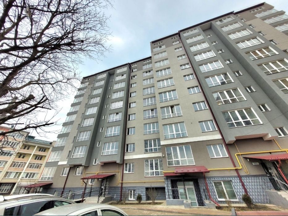 Здана 3-новобудова, біля Тц Проспект