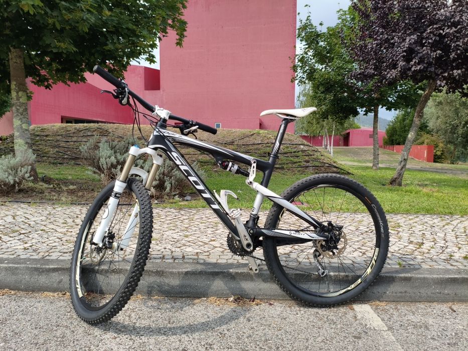Scott Spark 30 carbono (11kg), M, Roda 26