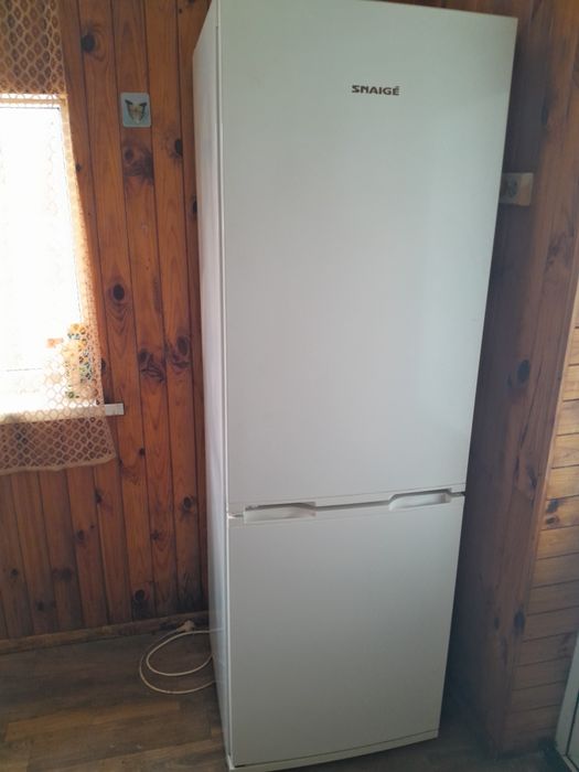 Холодильник на разборку Snaige