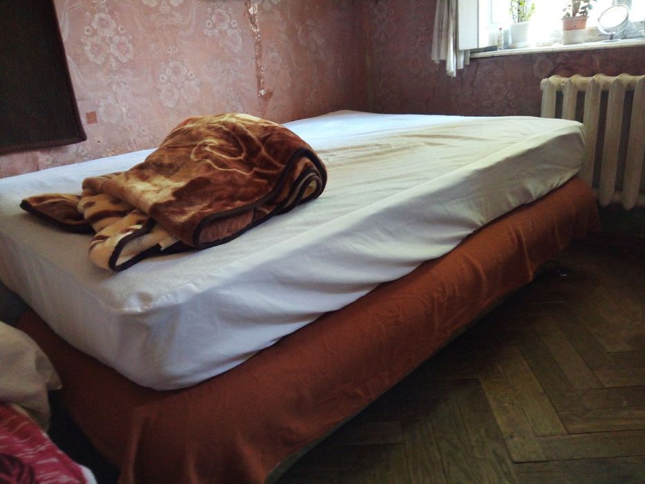 Матрас 140*2 почти новый! И Диван 150*2