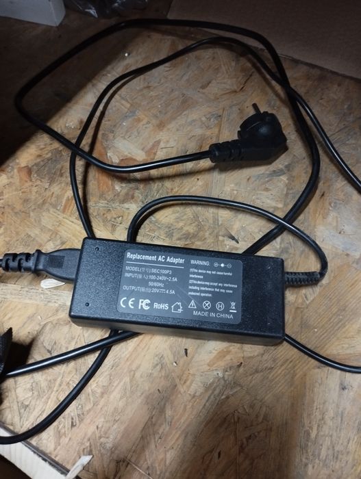 Zasilacz do laptopa HP Asus Lenovo acer itd wysyłka